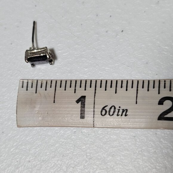 Elegant Rectangular Amethyst Silver Tone Stud Earrings - Picture 3 of 3